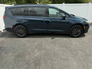2022 Chrysler Pacifica in Antigonish, Nova Scotia - 2 - w320h240px
