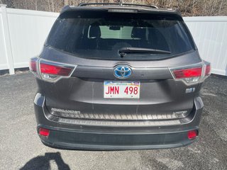 2016 Toyota Highlander hybrid in Antigonish, Nova Scotia - 4 - w320h240px