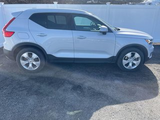 2020 Volvo XC40 Momentum | Leather | SunRoof | Cam | USB | XM in Saint John, New Brunswick - 2 - w320h240px