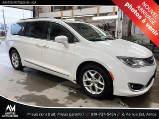 Chrysler Pacifica Touring-L Plus 2017 à Amos, Québec - 3 - w320h240px