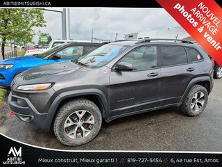 Jeep Cherokee Trailhawk 2018 à Amos, Québec - 2 - w320h240px