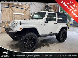 Jeep Wrangler JK Sahara 2018 à Amos, Québec - 3 - w320h240px