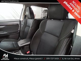 Mitsubishi Outlander  2019 à Amos, Québec - 3 - w320h240px