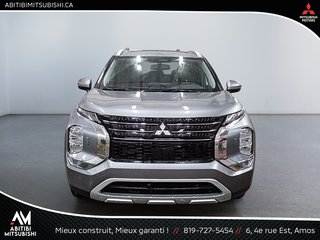 Outlander  2023 à Amos, Québec - 2 - w320h240px