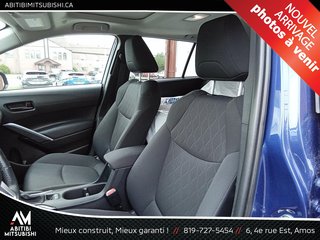 2023 Toyota COROLLA CROSS LE in Amos, Quebec - 3 - w320h240px