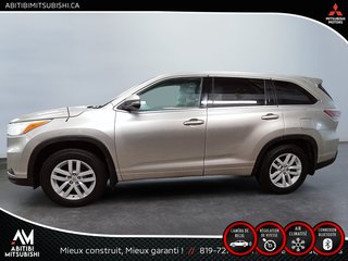 Highlander LE 2014 à Amos, Québec - 4 - w320h240px