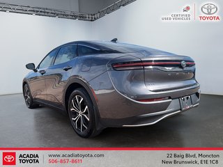 Toyota Crown XLE 2023 à Moncton, Nouveau-Brunswick - 4 - w320h240px