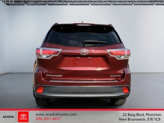 Toyota Highlander XLE 2015 à Moncton, Nouveau-Brunswick - 3 - w320h240px