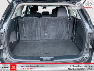 Toyota Highlander LE 2023 à Moncton, Nouveau-Brunswick - 6 - w320h240px