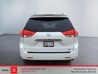 2013 Toyota Sienna XLE in Moncton, New Brunswick - 3 - w320h240px