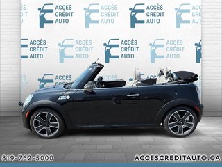 2011 MINI Cooper Convertible S in Rouyn-Noranda, Quebec - 5 - w320h240px