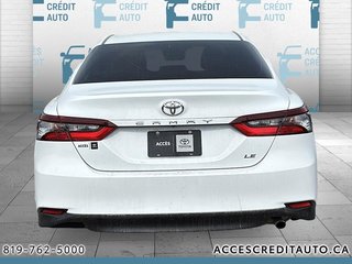 Toyota Camry LE 2022 à Rouyn-Noranda, Québec - 3 - w320h240px