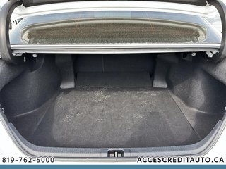 Toyota Camry LE 2022 à Rouyn-Noranda, Québec - 6 - w320h240px