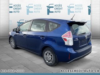 2016  Prius v in Rouyn-Noranda, Quebec - 4 - w320h240px