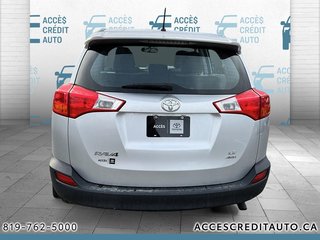 RAV4 LE 2014 à Rouyn-Noranda, Québec - 3 - w320h240px