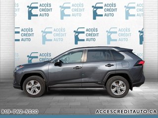 Toyota RAV4 Hybrid LE 2022 à Rouyn-Noranda, Québec - 5 - w320h240px