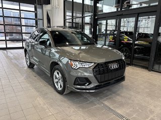 Audi Q3 Komfort 2023 à Montreal, Québec - 2 - w320h240px