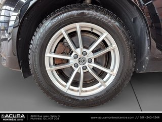 2023 Volvo XC60 Ultimate Dark Theme in Montreal, Quebec - 6 - w320h240px