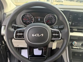 2023 Kia Carnival LX