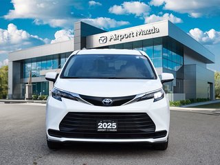 2025 Toyota Sienna LE