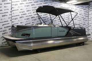 AVALON LSZ 2385 VERSATILE REAR BENCH PLATINUM + YAMAHA VMAX 150 HP 2026