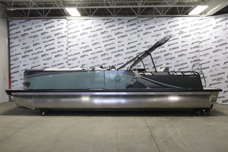 AVALON LSZ 2585 ENT. PLATINUM 3 QUILLES + YAMAHA VMAX 150 HP 2026