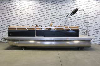 2026 AVALON VENTURE 2180 QUAD LOUNGER + YAMAHA 70 HP