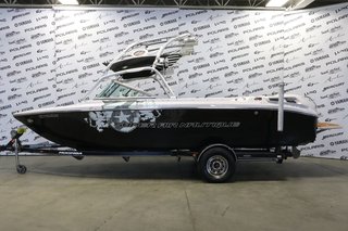 2007 Nautique Super Air Nautique 220