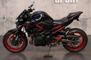 Kawasaki Z900  2021