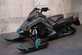 Polaris 650 INDY VR1 137 ES  2024