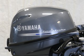 Yamaha 9.9 HP COURT (15 POUCES) 2024