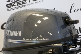 2024 Yamaha 9.9 HP COURT (15 POUCES)