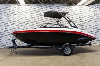 2025 Yamaha AR195