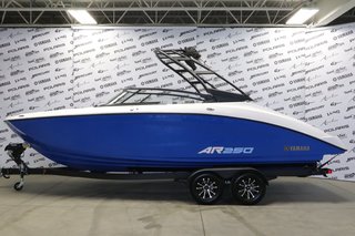 Yamaha AR250  2025