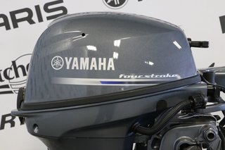 Yamaha T9.9XWHB A DÉMARREUR ÉLÈCTRIQUE, X-LONG (25 POUCES) 2023