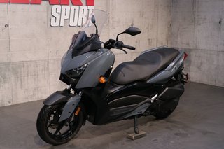Yamaha XMAX 300  2022