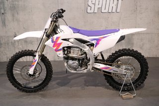 Yamaha YZ450F  2024
