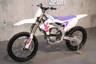 Yamaha YZ450F  2024