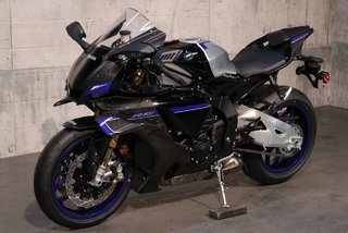 Yamaha YZF-R1M  2025