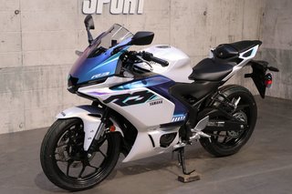 Yamaha YZF-R3  2025