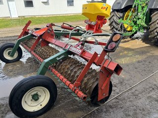 Brillion 15 pieds  2006 à Cacouna, Québec - 3 - w320h240px