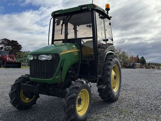 John Deere 4520  2011 à Cacouna, Québec - 3 - w320h240px