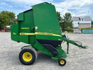 2006 John Deere 582 in Cacouna, Quebec - 2 - w320h240px