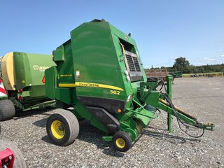 John Deere 582  2006 à Cacouna, Québec - 4 - w320h240px