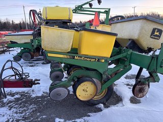 John Deere 7200  2006 à Cacouna, Québec - 4 - w320h240px