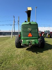 2007 John Deere 7300 in Cacouna, Quebec - 6 - w320h240px