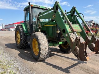 2002 John Deere 7410 in Cacouna, Quebec - 5 - w320h240px