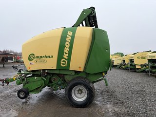2015 Krone Comprima F155XC in Cacouna, Quebec - 4 - w320h240px