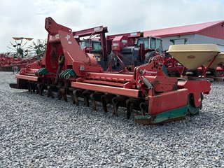 2009 Kverneland NGS401 in Cacouna, Quebec - 2 - w320h240px
