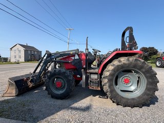 MCCORMICK CX 75  2003 à Cacouna, Québec - 4 - w320h240px